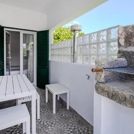 Guestready-charming Funchal Retreat With Terrace Casa de hóspedes Livramento