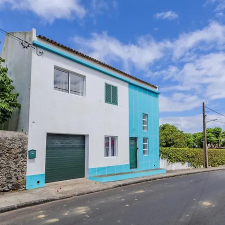 Casa de hóspedes Guestready-charming Funchal Retreat With Terrace 4*