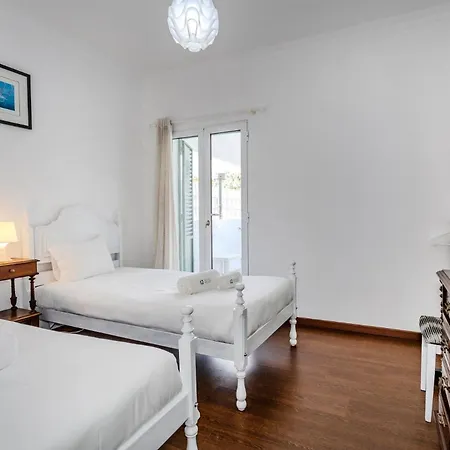 Guestready-charming Funchal Retreat With Terrace بيت ضيافة 4*