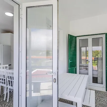 Guestready-charming Funchal Retreat With Terrace بيت ضيافة Livramento