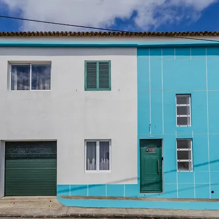Casa de hóspedes Guestready-charming Funchal Retreat With Terrace